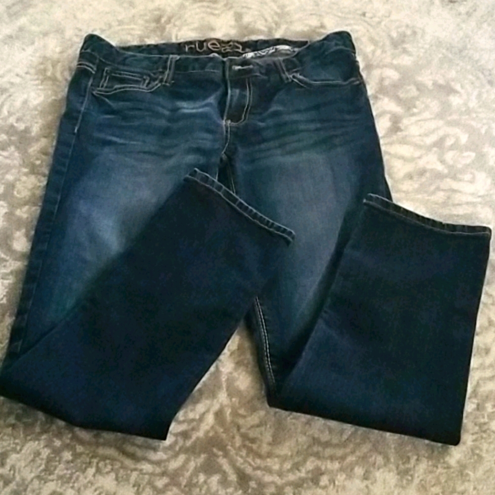 Ladies Rue21 skinny dark blue Jean's